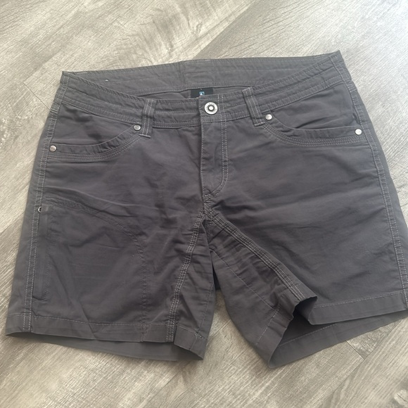 Kuhl Splash 5.5” shorts in gray size 6 - Picture 4 of 8